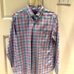 Classic fit tucker shirt. Button down collar. Excellent condition